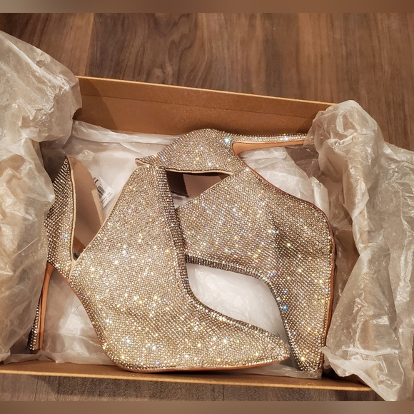 NWT STEVEN MADDEN Crystal Ankle Booties - Picture 9 of 13